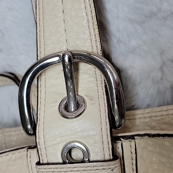 Coach Soho Collection Satchel Light Beige Pebble Leather Shoulder Tote Bag Bin6 - Picture 14 of 16